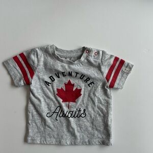 6/20$ MINI HEROES Canada Adventure Awaits Baby Gray & Red T-Shirt Size 3m
